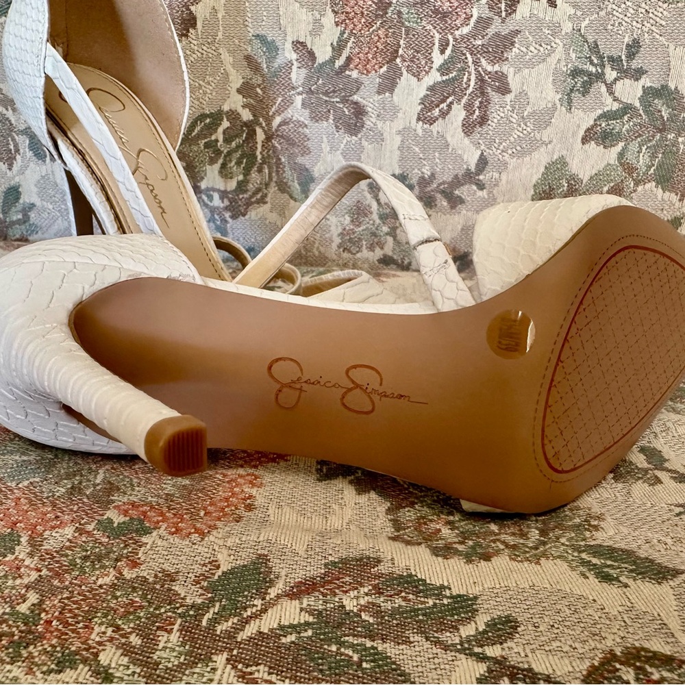 New Jessica Simpson Peliea Pumps White Size 8.5 - Picture 7 of 8